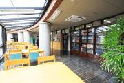 図書館テラス（自習コーナー）